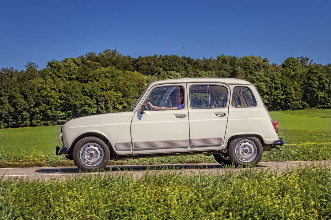  La increíble historia del Renault    celebramos los   años del Cuatrolatas con el de Aleixandre