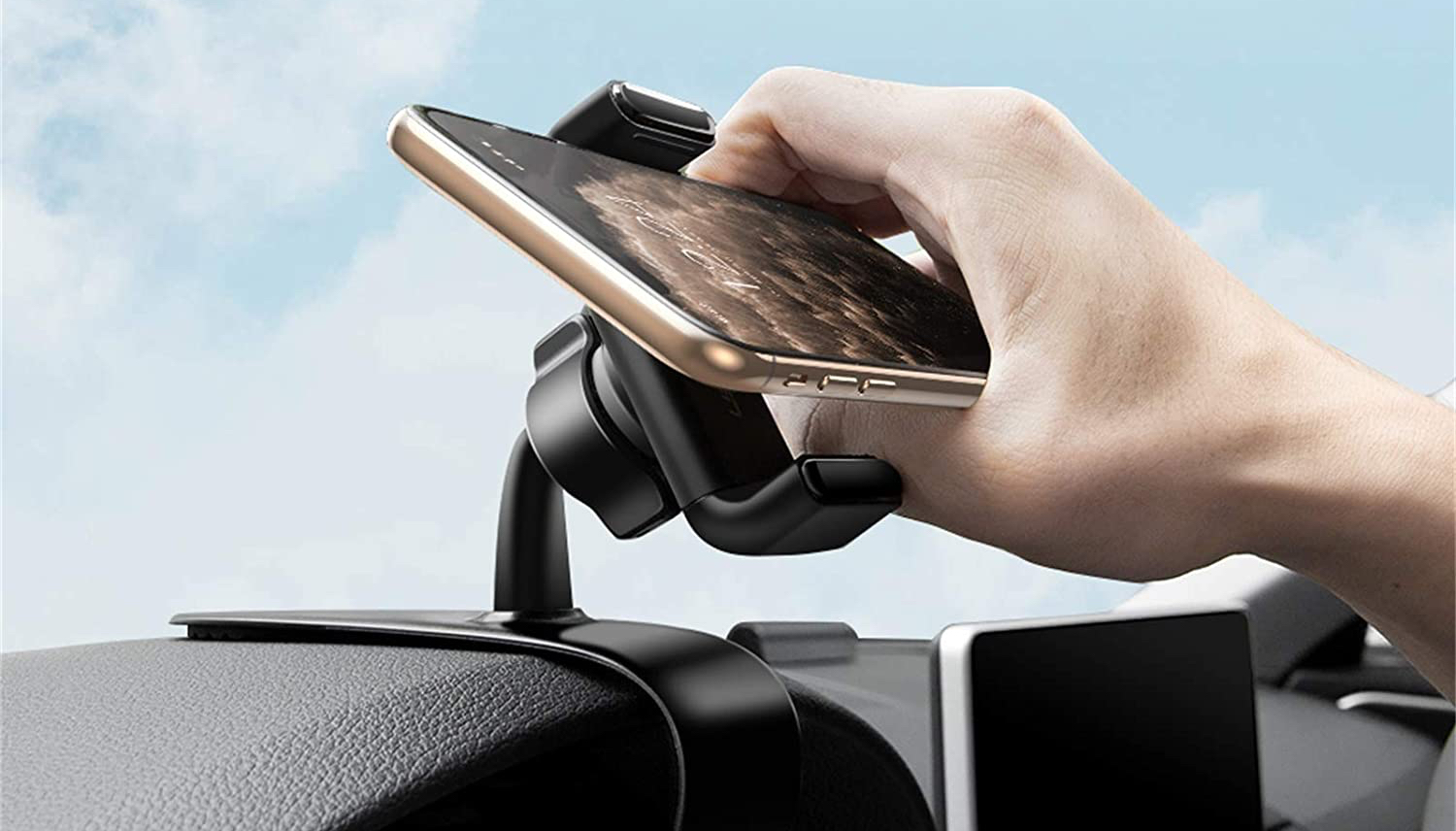 Cómo elegir un soporte para llevar el móvil en el coche y modelos